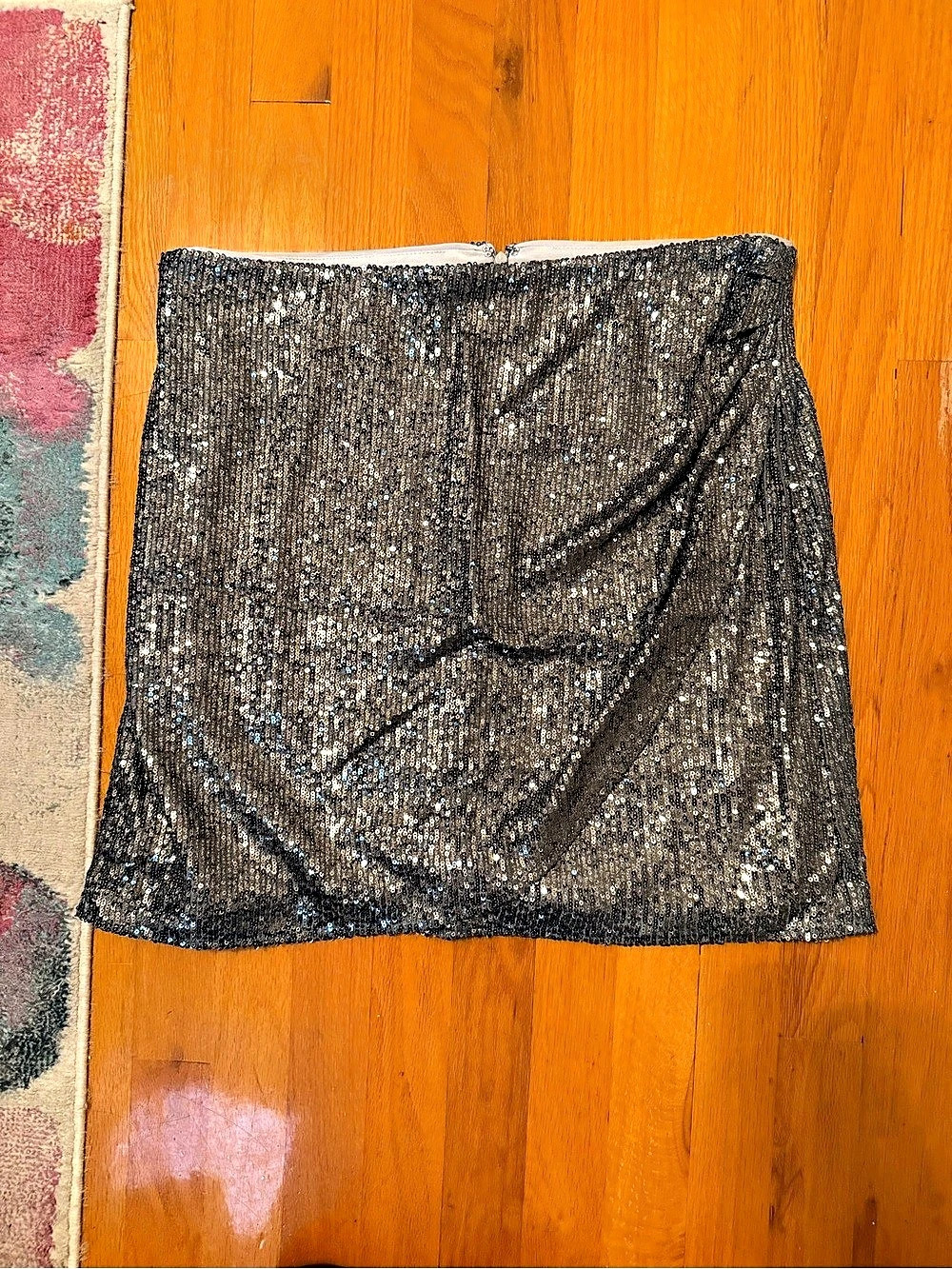 LOFT Sequin Mini Skirt in Black & Silver Size 12 Like New